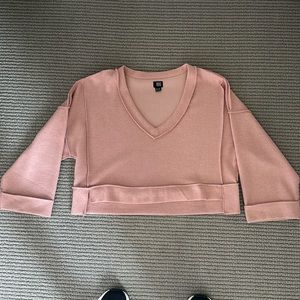 BDG pink V neck sweater/long sleeve size XS